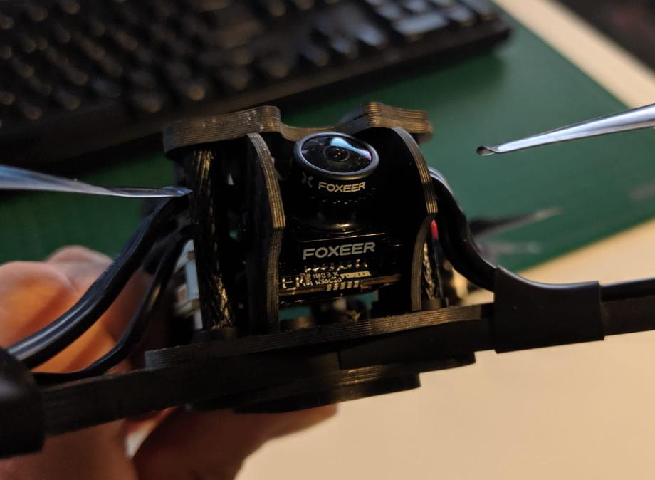 Emax Hawk 5 Foxeer Micro Arrow camera
