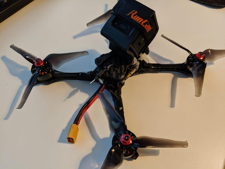 RunCam 5 mounted via a GoPro mount onto a Hawk 5 quadcopter back shot