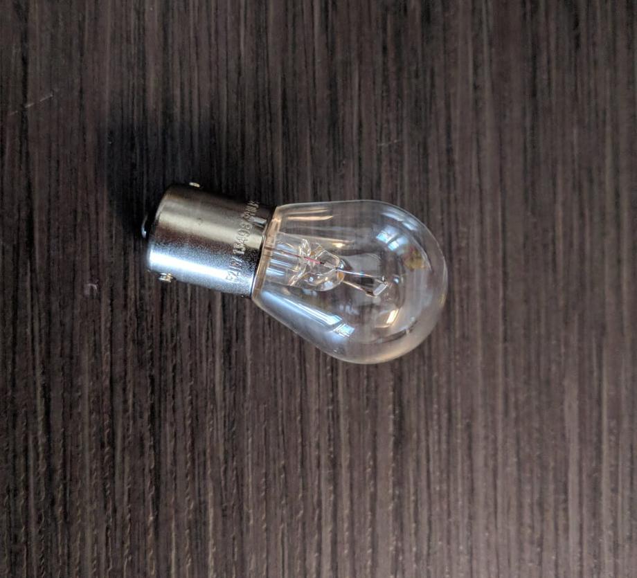 12V 21 Watt light bulb