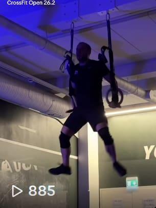 georgi doing crossfit open 26.2 at friday night lights